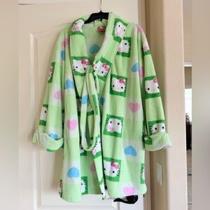 Hello Kitty Green and Pink Robe NWOT size large